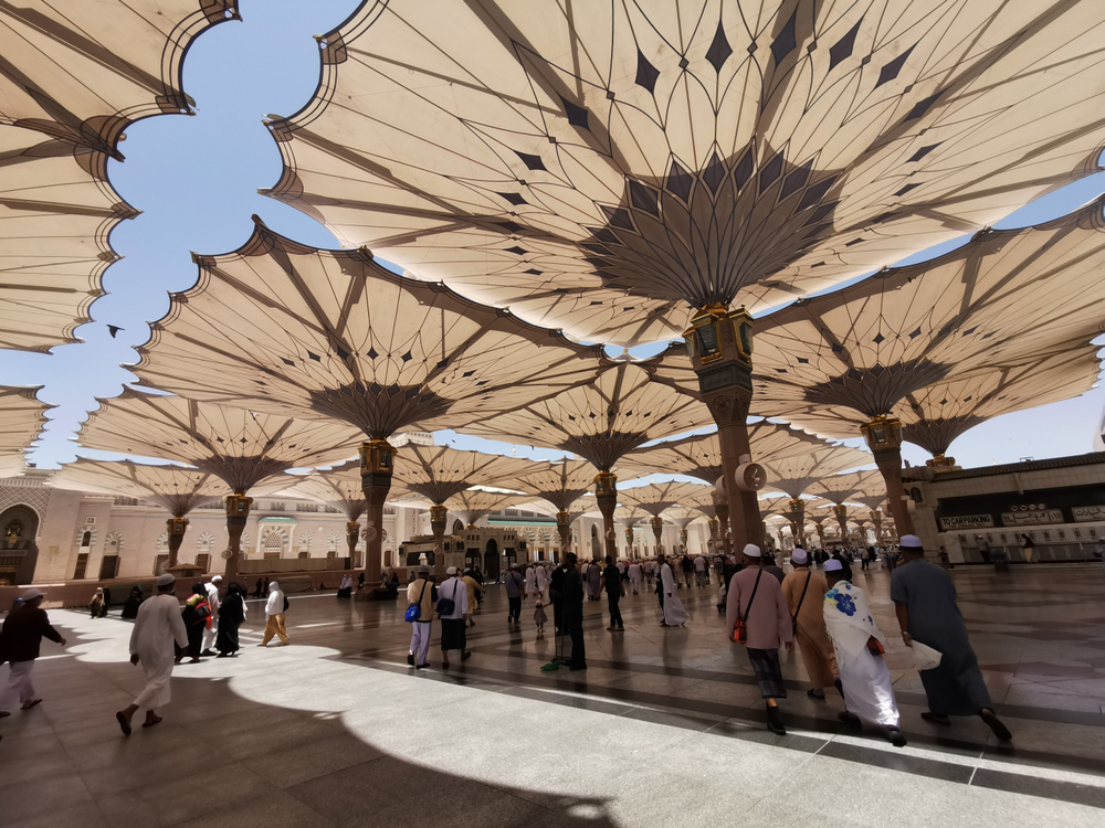 اللحن غير الجائز في الأذان